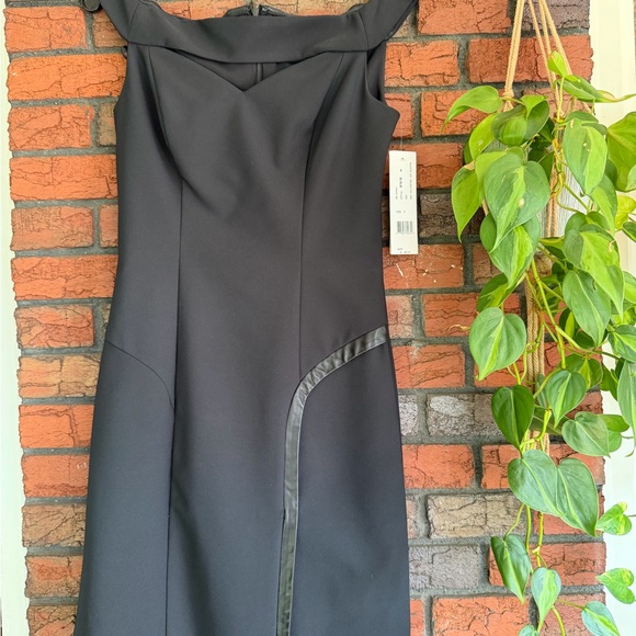 Nicole Miller Elegant Black Off-Shoulder Dress - Picture 1 of 4